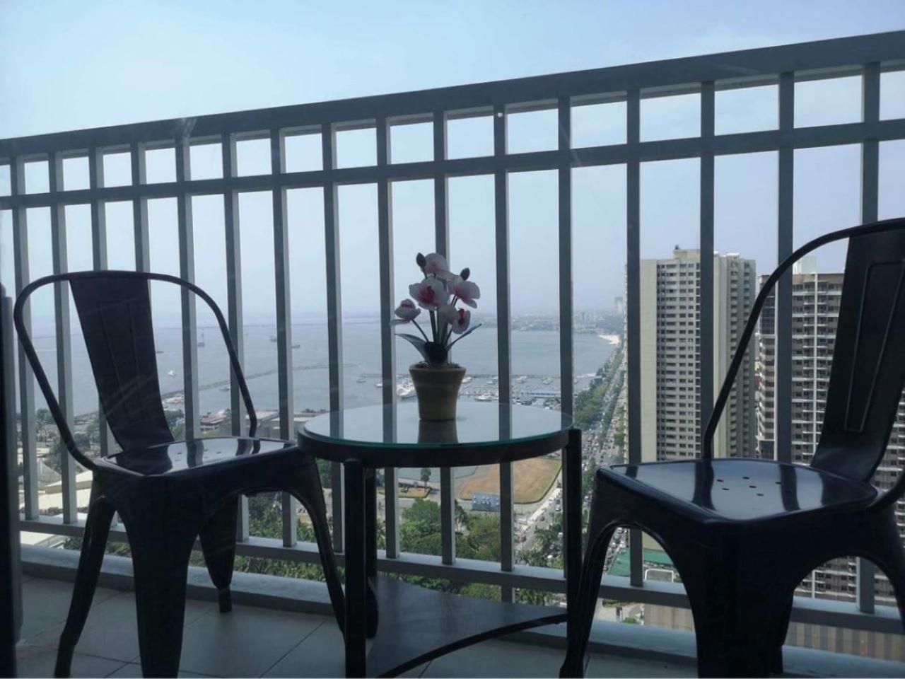 The Cupid: Comfortable Living By Awsom Phil Apartment *